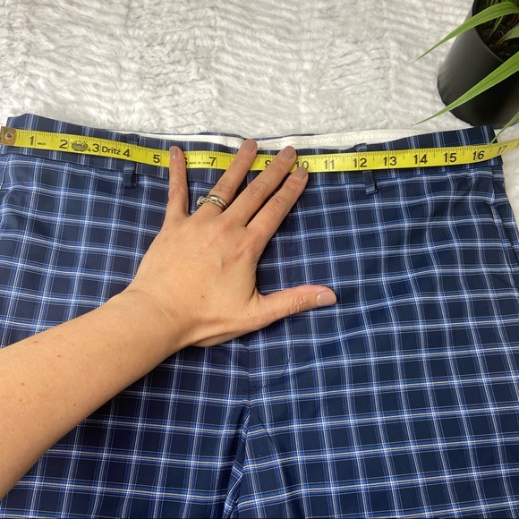 Greg Norman Fairway Blue Plaid Golf Shorts 32 - Picture 3 of 8